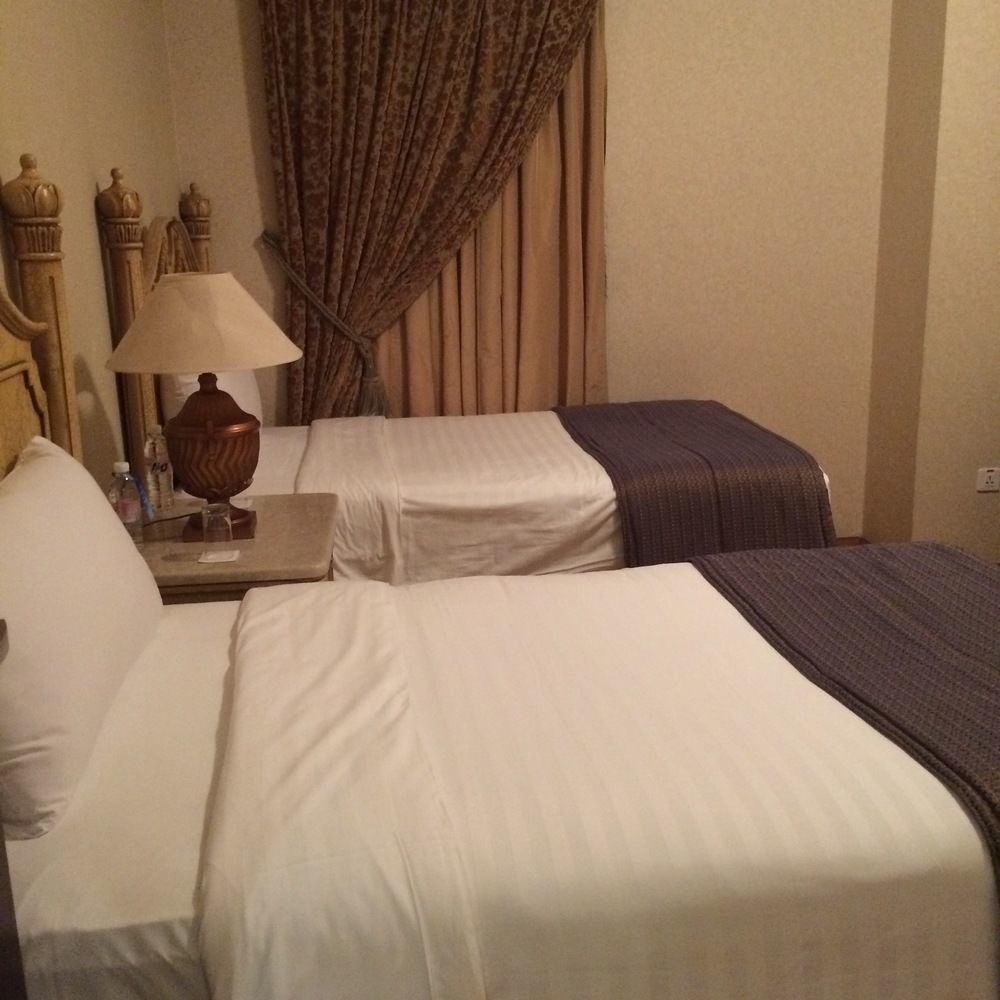 Amjad Royal Suites Hotel เจดดาห์ ภายนอก รูปภาพ