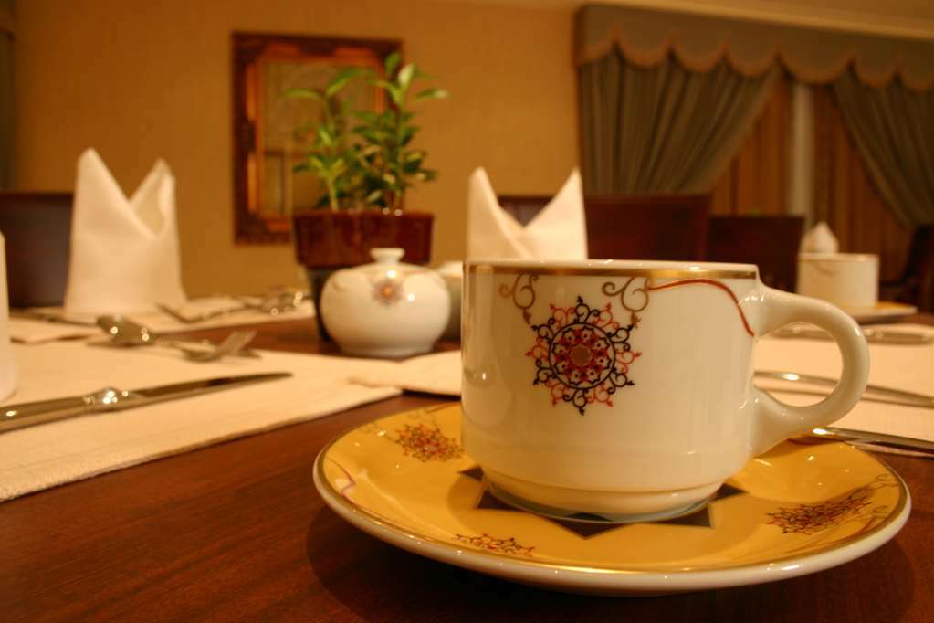 Amjad Royal Suites Hotel เจดดาห์ ร้านอาหาร รูปภาพ