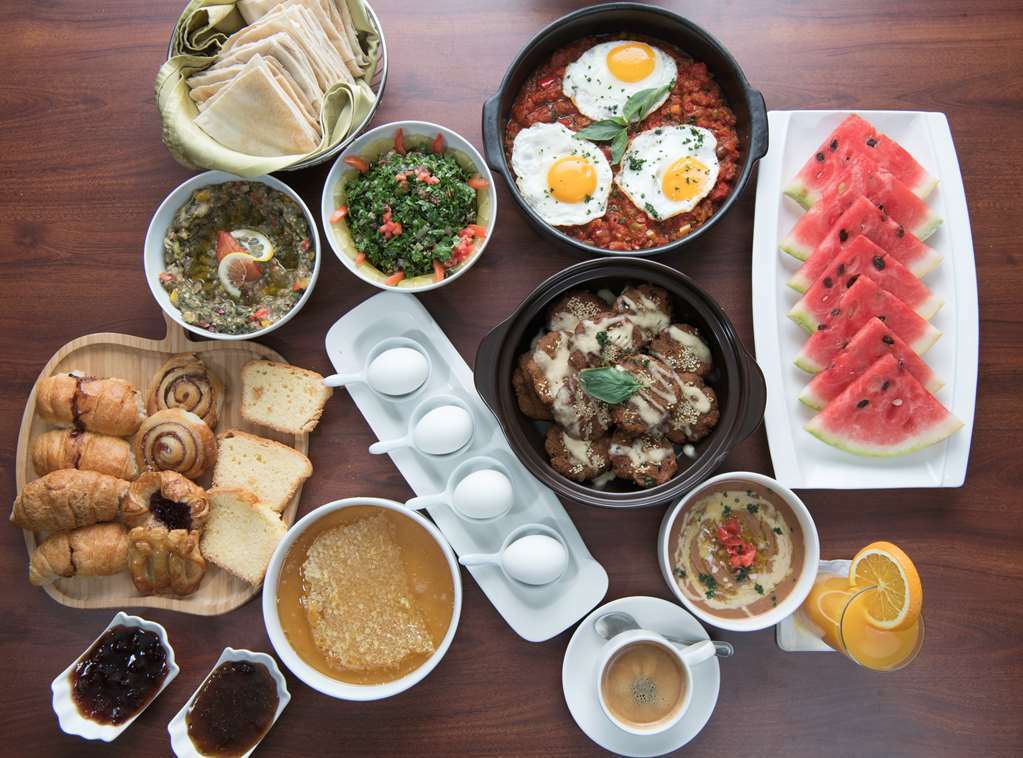 Amjad Royal Suites Hotel เจดดาห์ ร้านอาหาร รูปภาพ