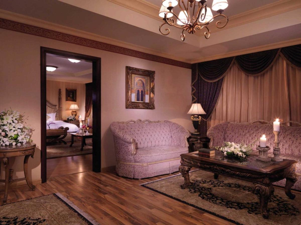 Amjad Royal Suites Hotel เจดดาห์ ภายนอก รูปภาพ