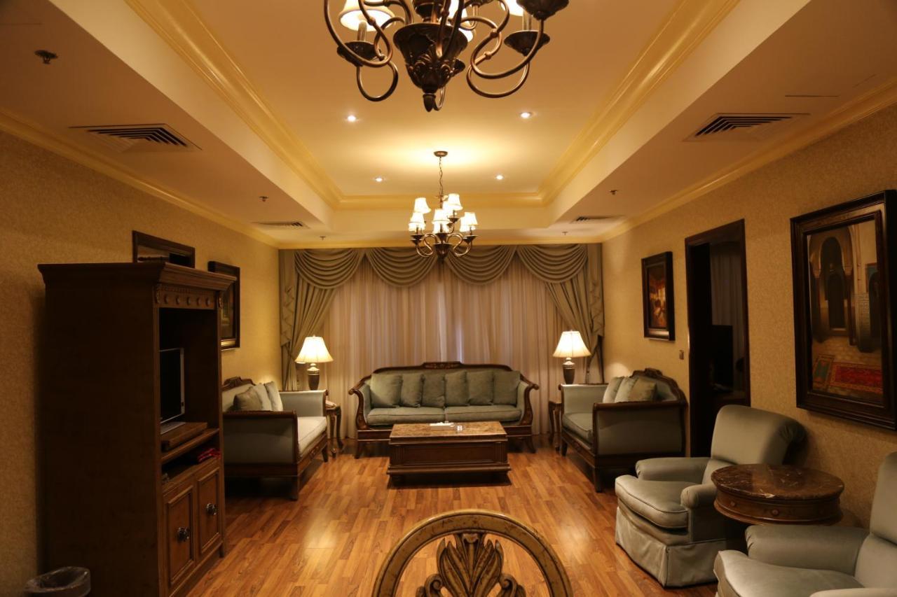 Amjad Royal Suites Hotel เจดดาห์ ภายนอก รูปภาพ